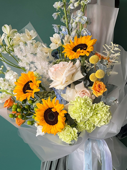 Букет «Весна встречает лето»