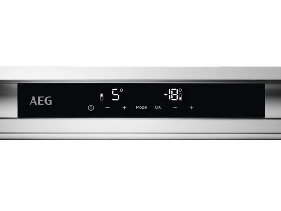 Встраиваемый двухкамерный холодильник AEG SCB819E8TS