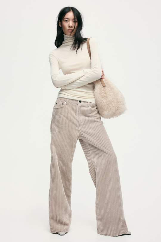 H&M Шерстяная водолазка с высоким воротом, кремовый