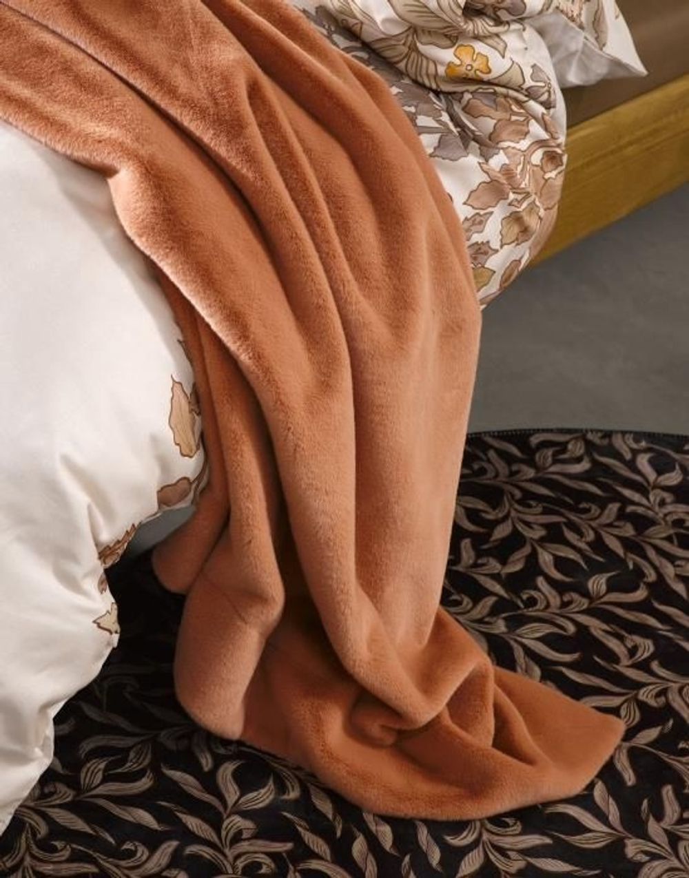 ESSENZA Плед Furry