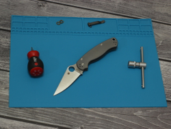 Резиновый коврик для разборки и пайки 350*250 Ковр2