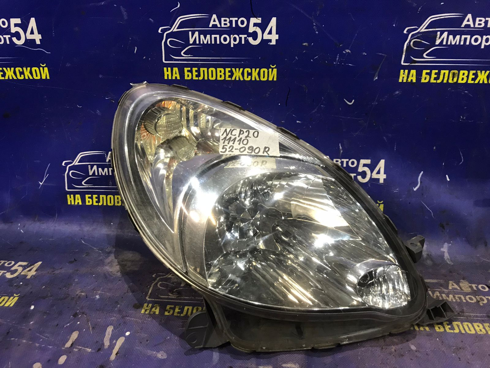 Фара передняя правая TOYOTA FUNCARGO 2002-2005