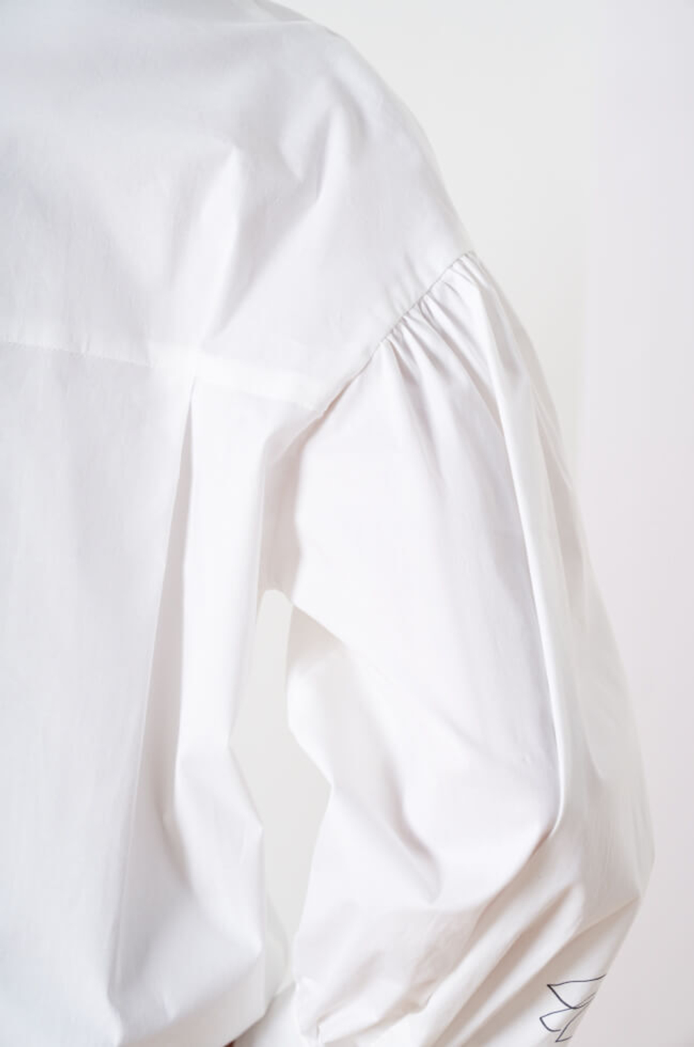 22328 Блузка женская (белый)