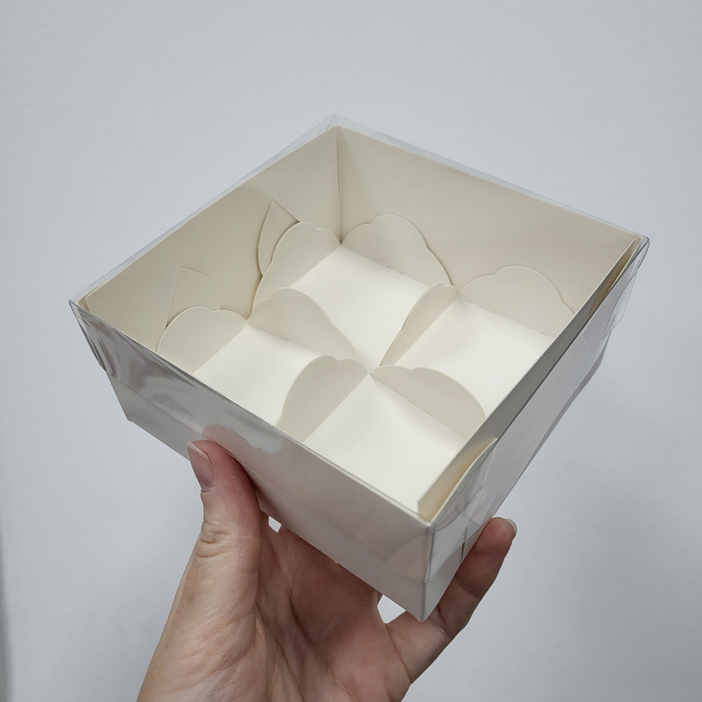 Коробка для моти с пластиковой крышкой на 4 штуки 12*12*5,5 см