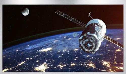 Видеостена LG, из 4 панелей, стык 0,88мм