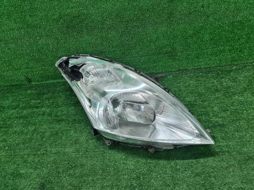 Битая Фара правая Suzuki Swift 4 (2011-2013) галоген