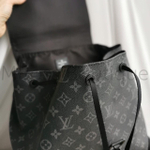 Рюкзак Луи Виттон (Louis Vuitton) люкс класса