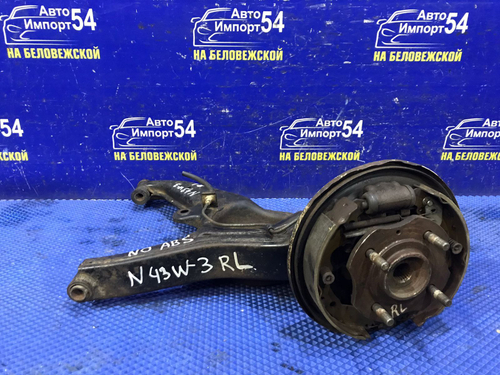 Ступица задняя левая MITSUBISHI CHARIOT 1994