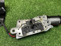 Доводчик крышки багажника BMW X5 E70 (2006-2013)