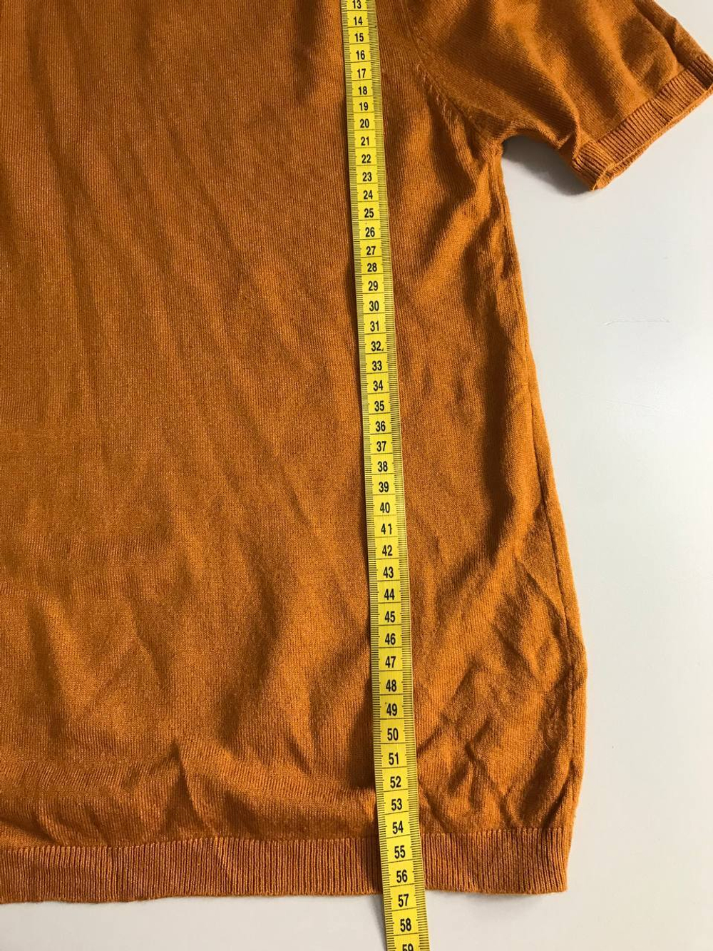 Джемпер Mango модного оттенка, маркировка S, визуально на 44 размер