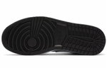 Кроссовки Jordan Air Jordan 1 Mid Se Patent Blend (Женская размерная сетка)