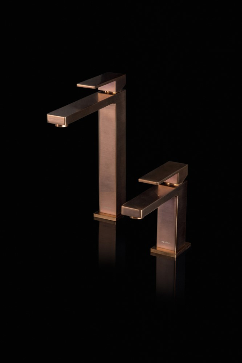 Смеситель для умывальника высокий Qubic Copper Brushed