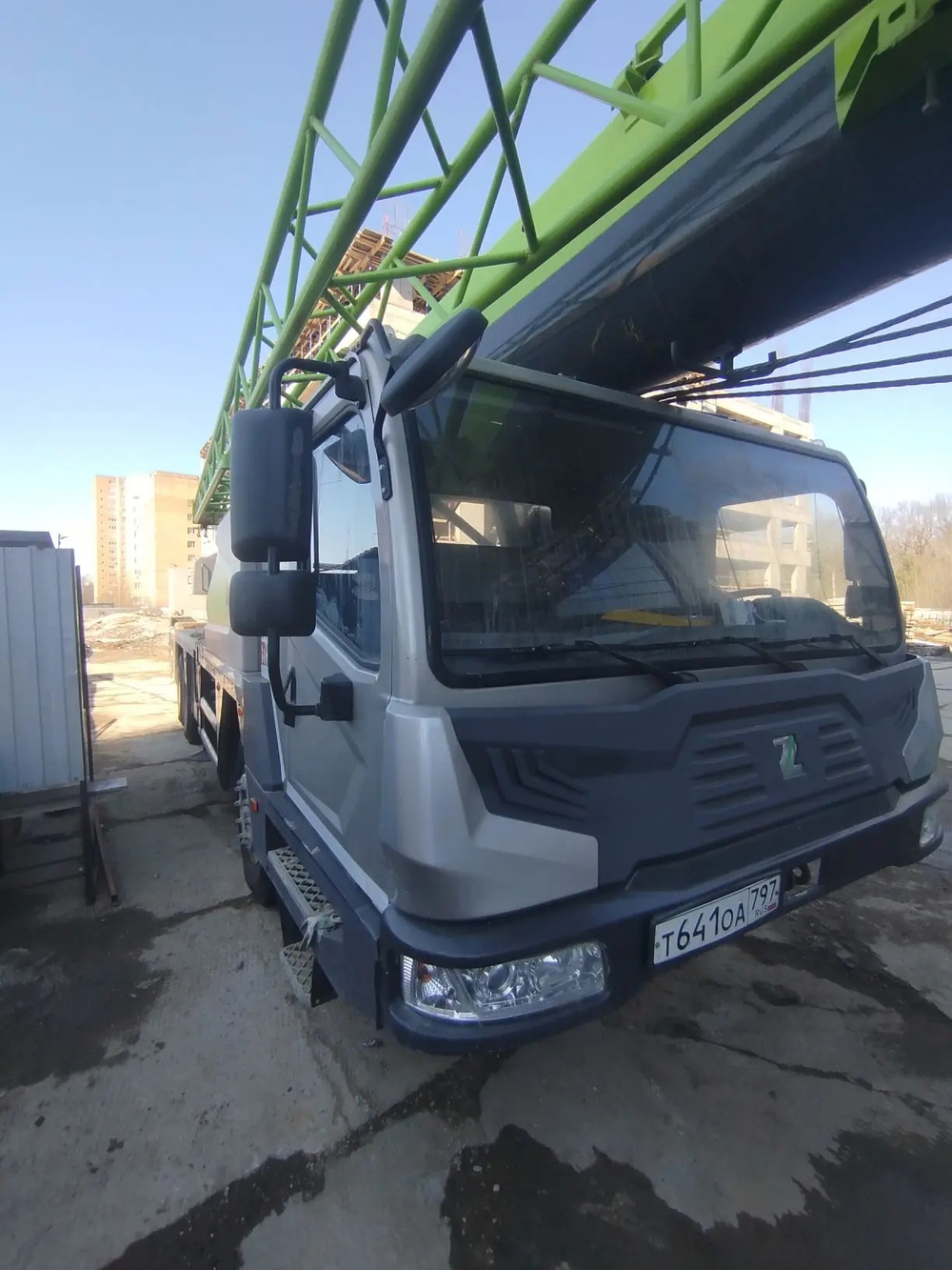 Zoomlion ZTC* 6x4 Автокран ZTC300V 	(Дизельный, 7,8 л, 313 л.с., МТ)