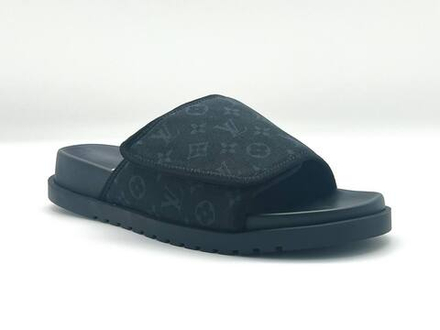 Шлепанцы Louis Vuitton