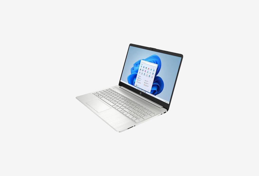 8B3S2UA_0326226100419