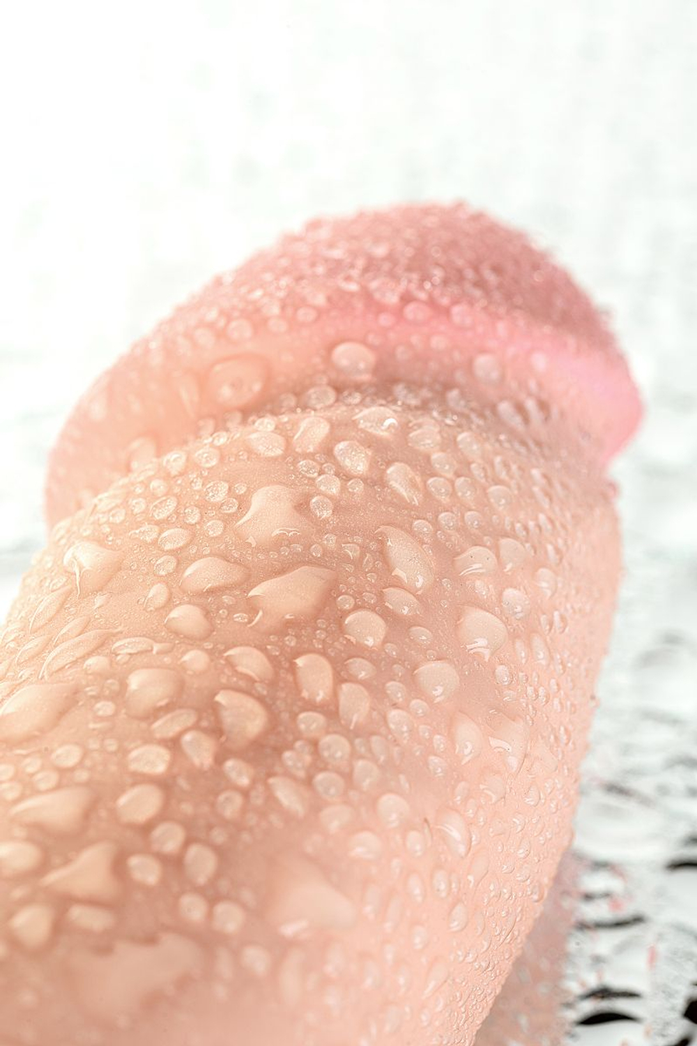 Телесный реалистичный вибратор Realstick Elite Vibro Justin - 21 см. (Цвет: телесный)