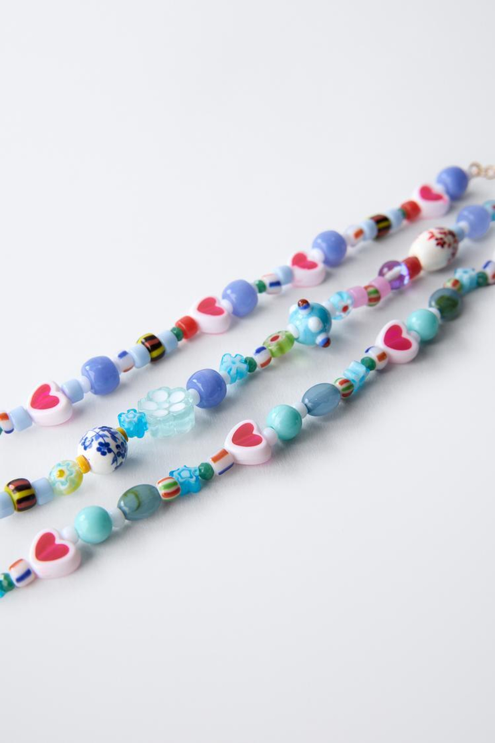 ZARA НАБОР ИЗ 3 БРАСЛЕТОВ С РАЗНОЦВЕТНЫМИ БУСИНАМИ, ОТТЕНКИ СИНЕГО