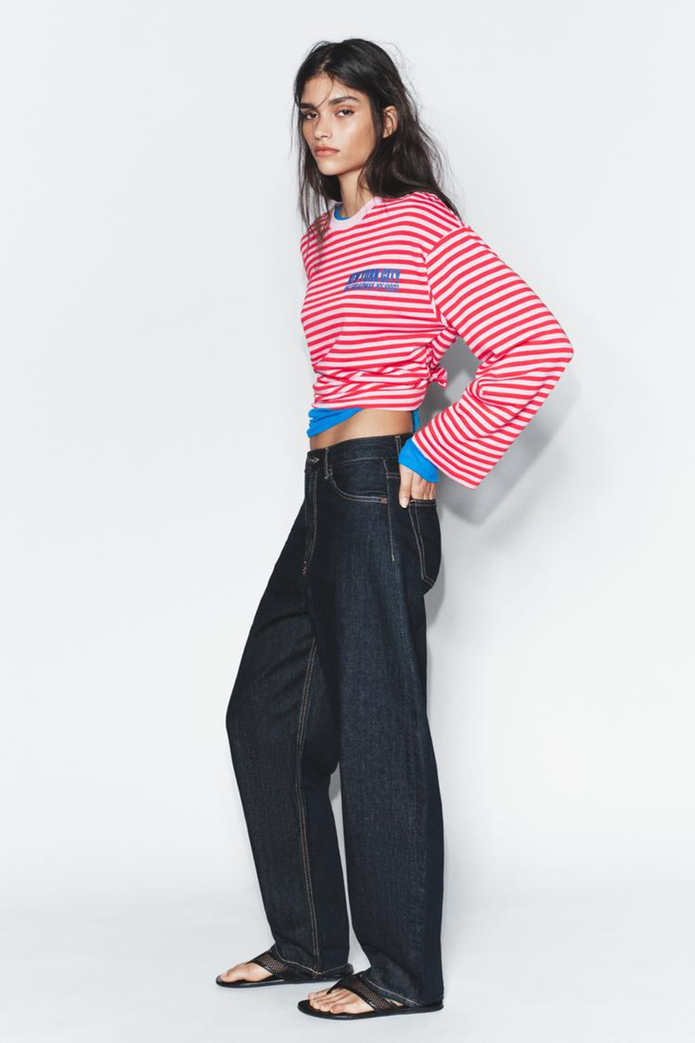 ZARA ФУТБОЛКА В ПОЛОСКУ С НАДПИСЬЮ, РОЗОВЫЙ