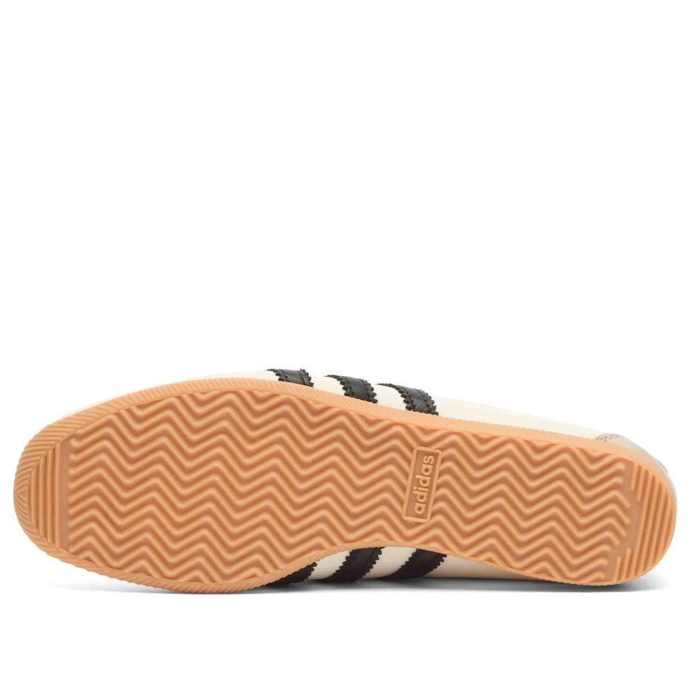 ADIDAS JAPAN - Off White, Core Black & Wonder Beige