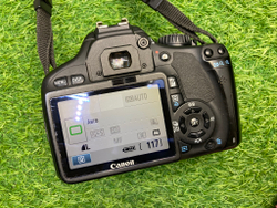 Canon 550D kit 18-55mm 3.5-5.6 IS (30.500 кадров)
