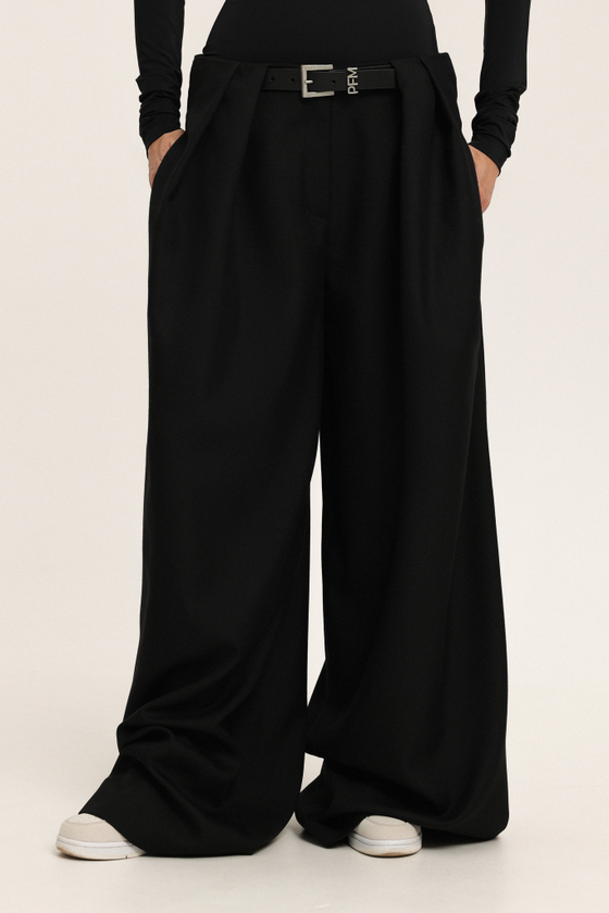 Брюки объёмные с защипами