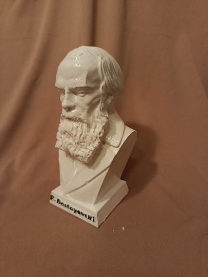 Fyodor Dostoyevski Büstü