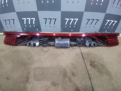 Фонарь крышки багажника Audi Q8 (4MN) 18-нв Б/У Оригинал 4M8945695B