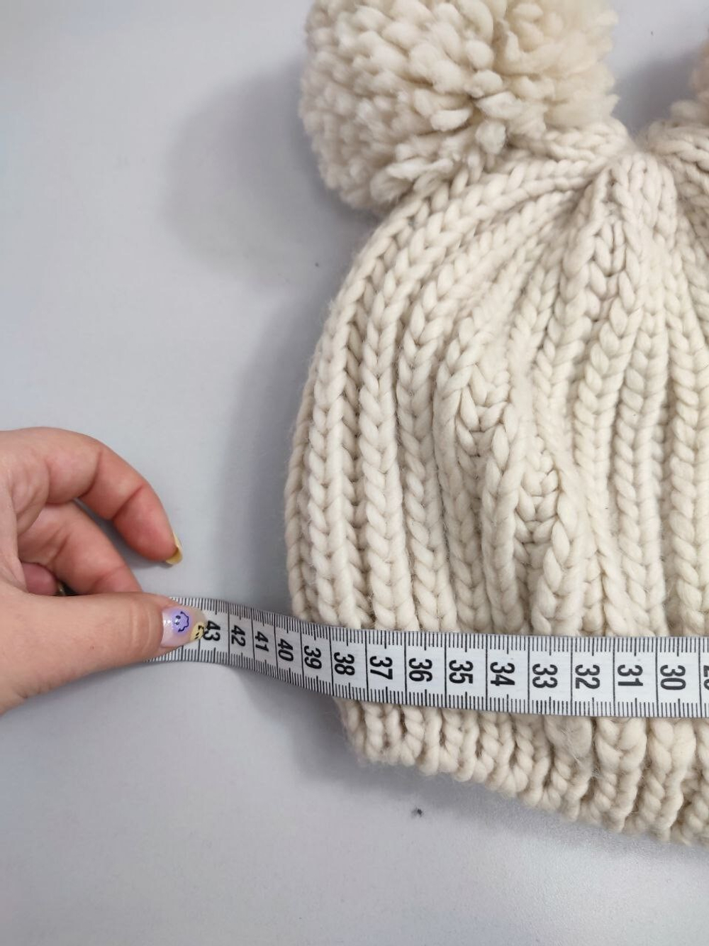 Шапка  светлая