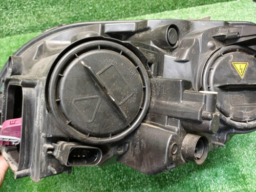 Фара правая Mercedes GLK X204 (2012-2015) ксенон