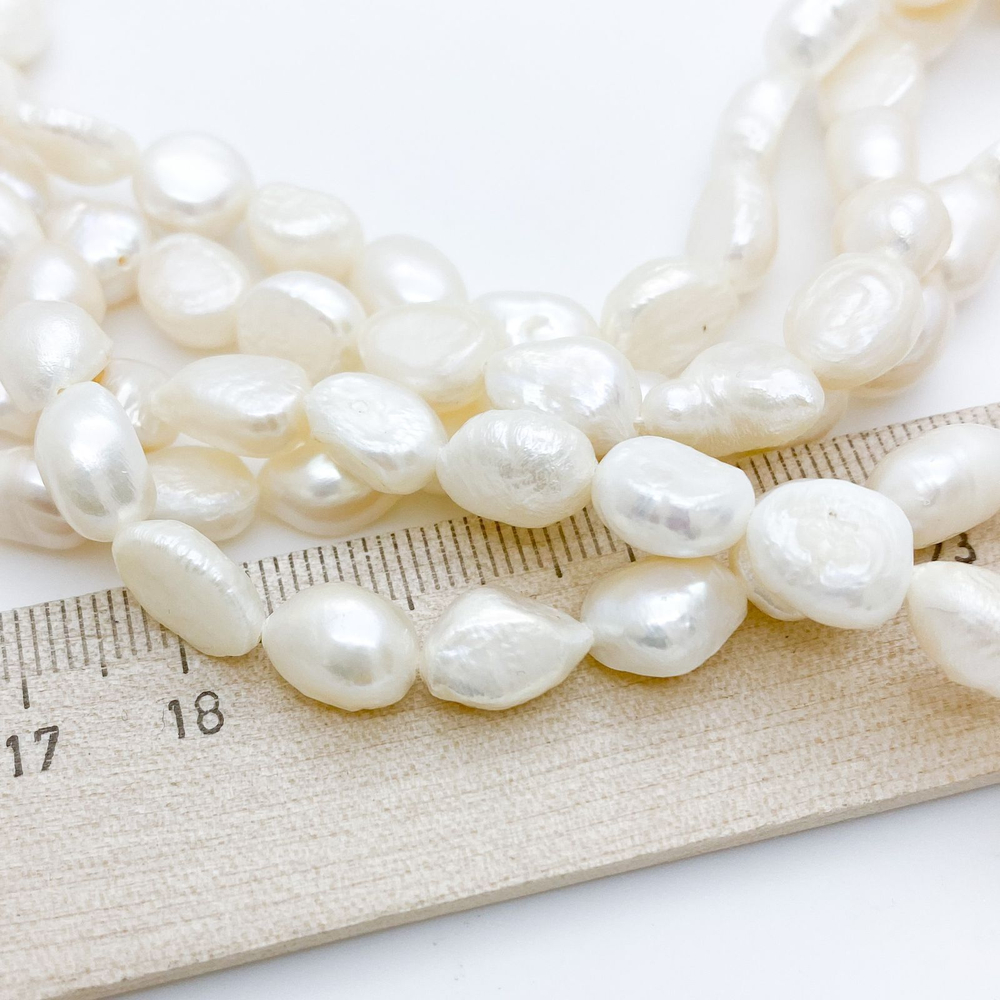 Жемчуг, размер около 9-10,5*7-8 мм, цена за 19-20 шт (1/2 нити)