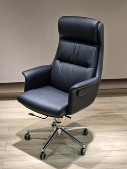 Кресло офисное 2902 582045 Black