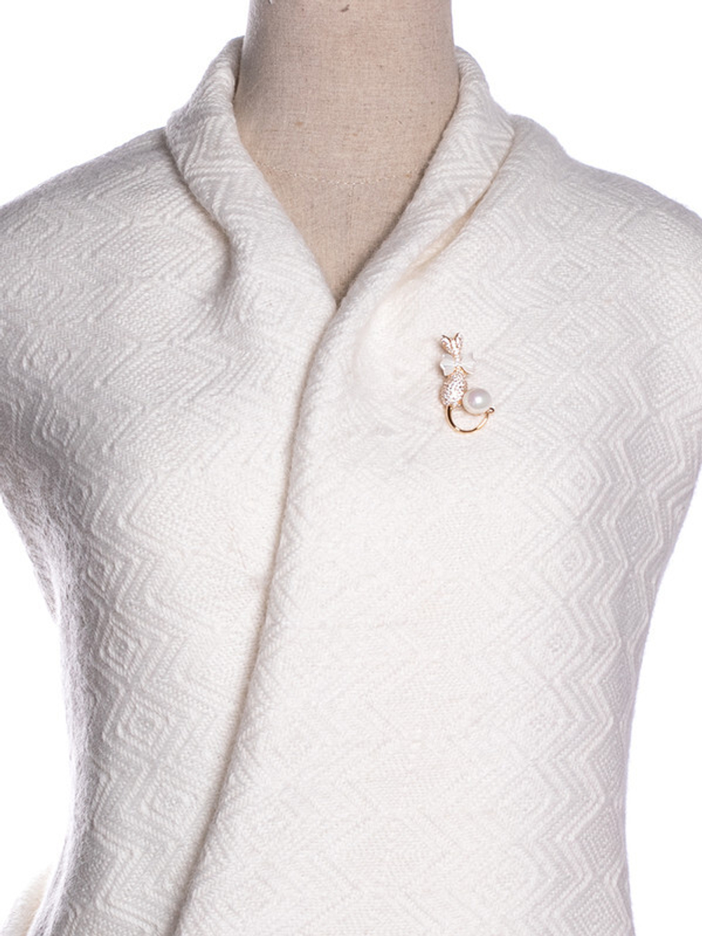 30046810 Брошь Chance