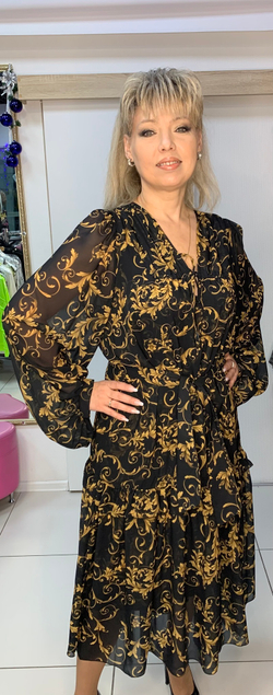 Нарядное длинное двойное платье с мягким поясом