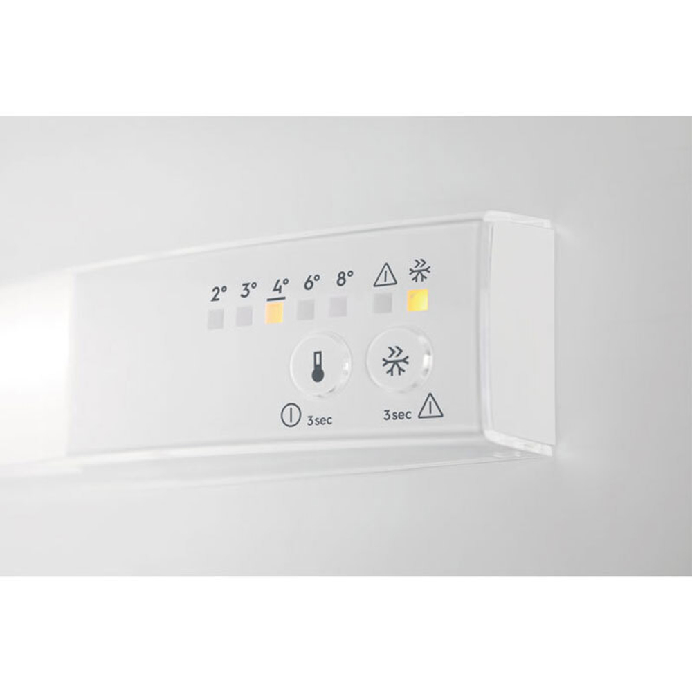 Встраиваемый двухкамерный холодильник Electrolux LNS5LE18S