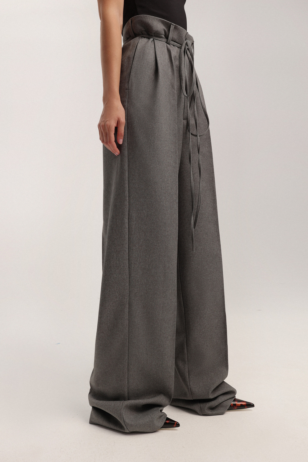 Брюки костюмные со стрелками