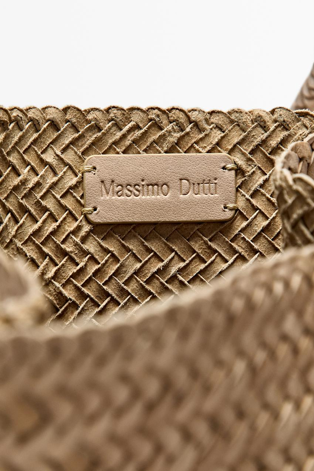 Massimo Dutti Плетеная сумка-ведро из кожи наппа, натуральный