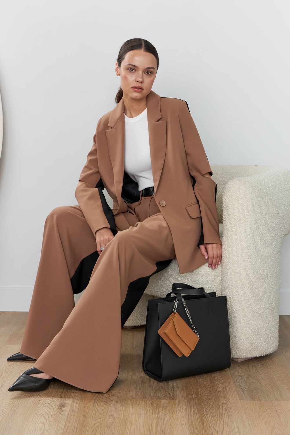 ШОППЕР КВАДРАТНЫЙ ЧЕРНЫЙ