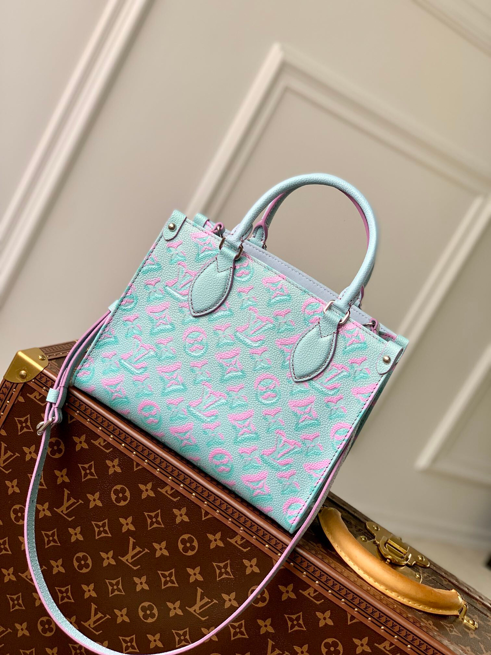 Louis Vuitton Onthego PM