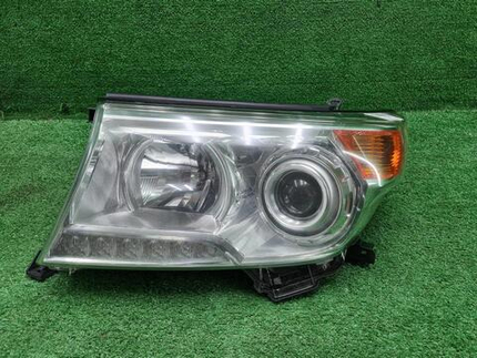 Фара левая Toyota Land Cruiser 200 (12-15) ксенон
