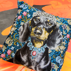 Подушка декоративная 45х45 Объект мечты Такса