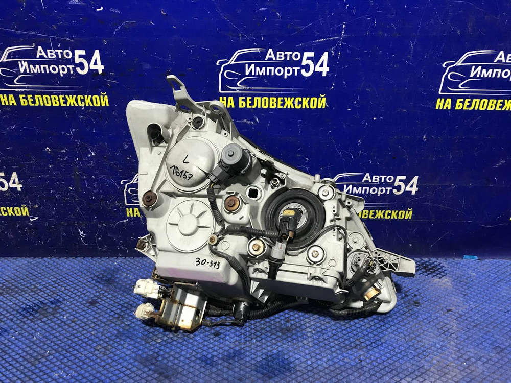 Фара передняя левая TOYOTA CROWN 2005-2008