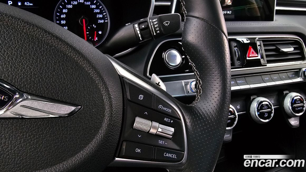 Genesis G70 2.0T (10.2019)