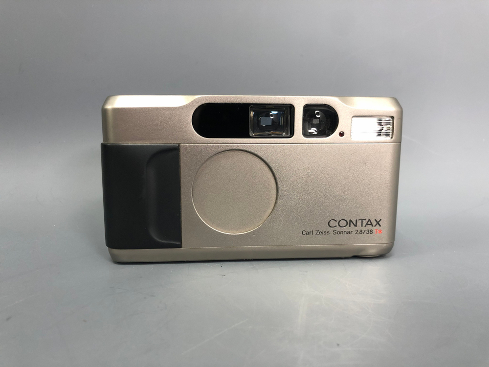 Contax T2