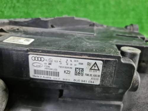 Битая Фара правая Audi Q3 1 8U (2011-2014) ксенон