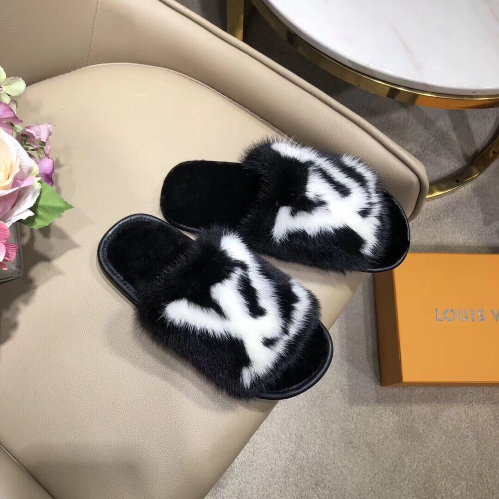 Louis Vuitton Fur Slide