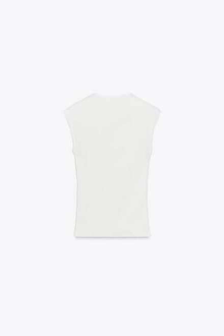 ZARA ФУТБОЛКА ИЗ ЭЛАСТИЧНОЙ ТКАНИ В РУБЧИК, БЕЛЫЙ
