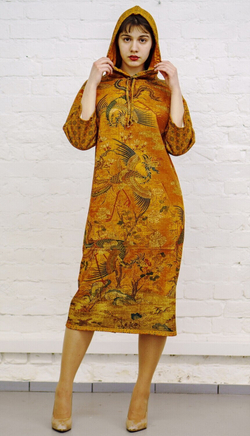 Платье с капюшоном "Фениксы", по мотивам китайского гобелена 18 века