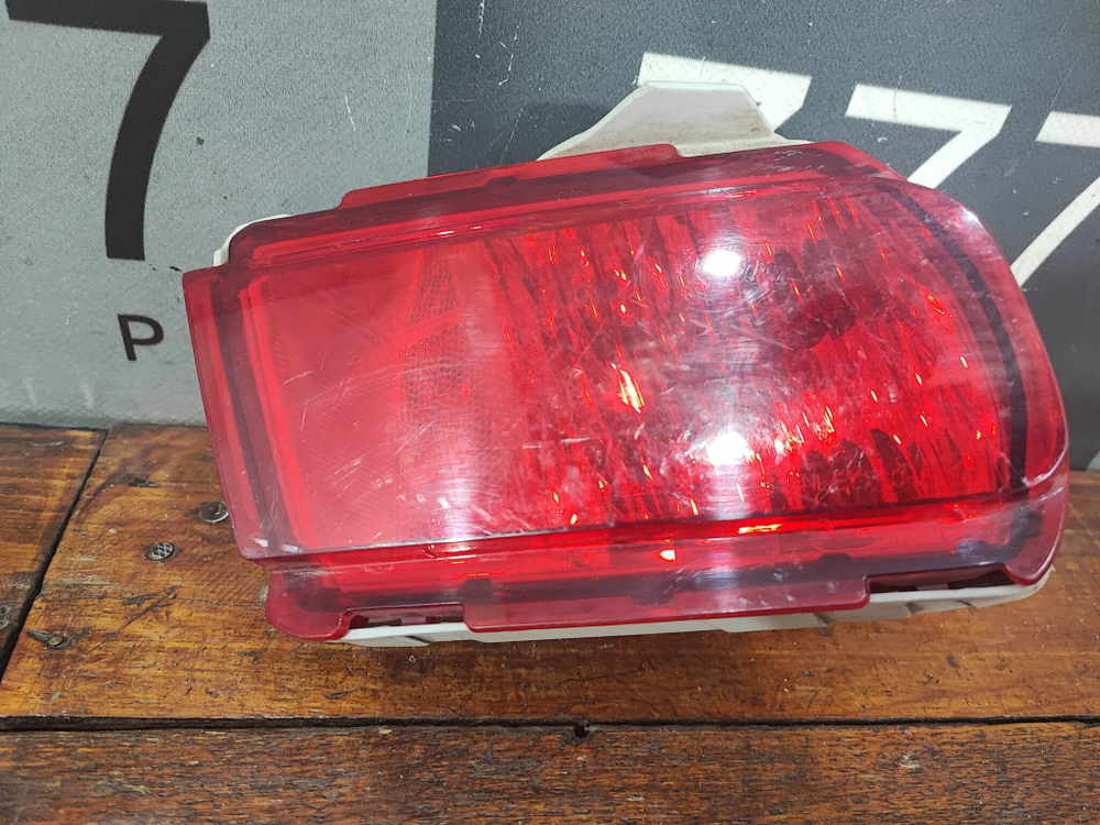 ПТФ задний правый Toyota Land Cruiser Prado 150 09-17 Б/У Оригинал 8158160240