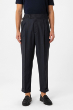 Синий классический костюм двубортный в тонкую полоску