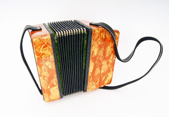 S40XL-C-YL Гармонь "Сувенир" 15х12-I, желтая, Шуйская гармонь